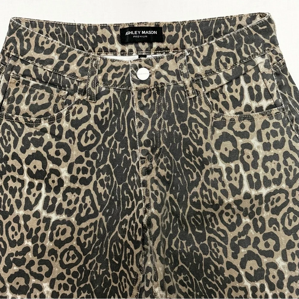 Ashley Mason Leopard Barrel Jeans High Rise Animal Print Denim Size 25 Y2K - Picture 5 of 10